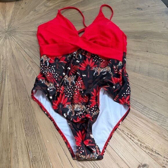 Red front strappy cross cross one piece floral swimsuit size medium - Picture 2 of 5
